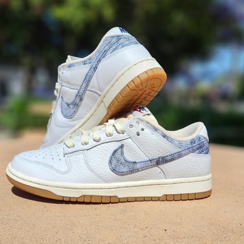 NEW! Nike White and Blue Sail Washed Denim Dunk Sneakers
